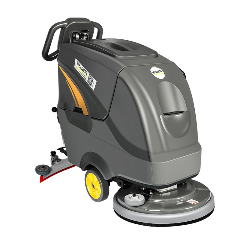 高效便捷的清洁同伴：：手推式洗地车的崛起与生长